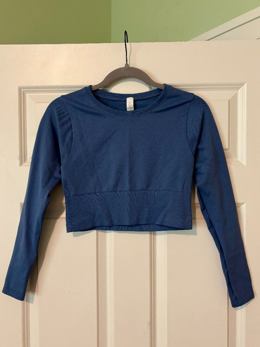 OFFLINE By Aerie Sidewalk Seamless Long Sleeve Cropped T-Shirt Blue • Size S - Picture 2 of 5